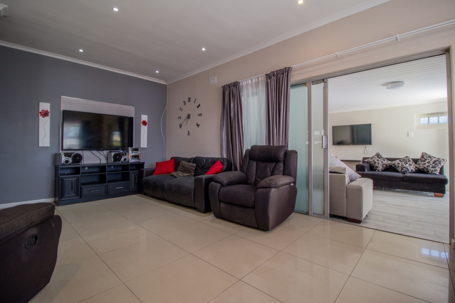 4 Bedroom Property for Sale in Tygerdal Western Cape